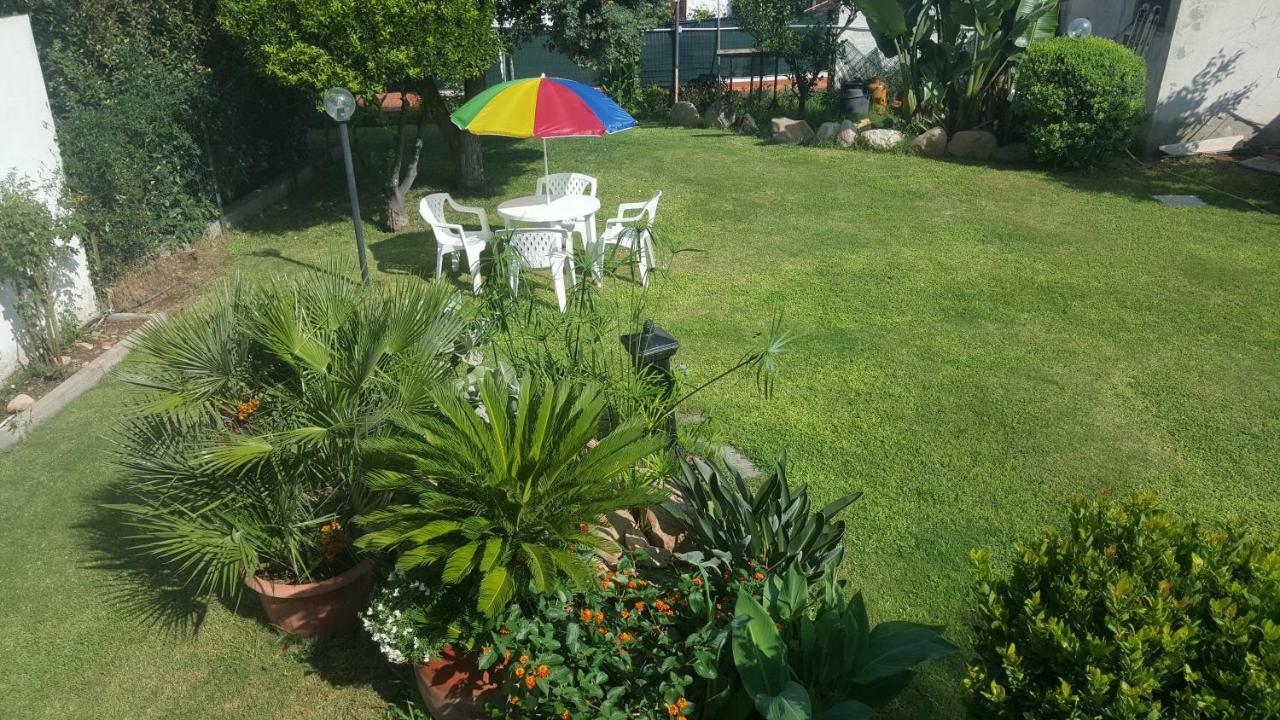 Casa Vacanze " Is Meris " Capitana Exteriér fotografie